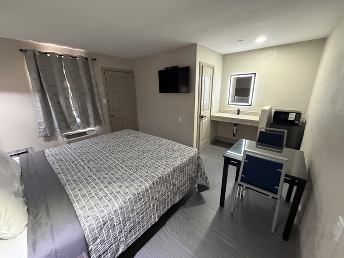 Room 5, Colony Motel, Los Angeles