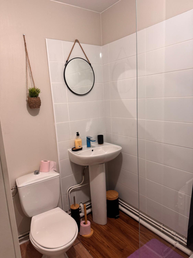Bathroom 2, Saint Malo centre lambety, Ille-et-Vilaine