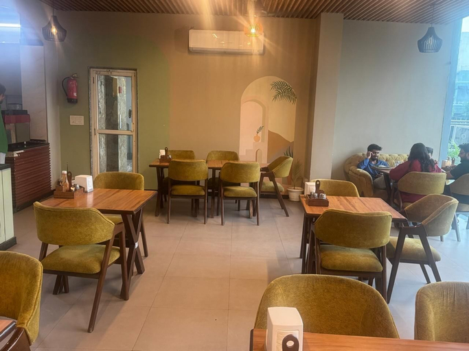 Dining 4, THE WHITE MOON, Jaipur