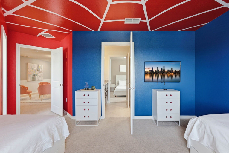 Room 5, Spacious Family Escape, Pool & Game Room, Lake