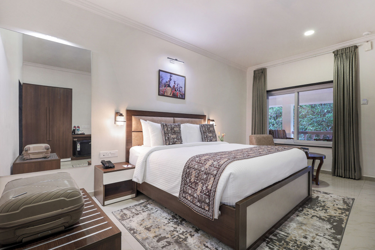 Room 5, Sterling Naman Bastar Jagdalpur, Bastar