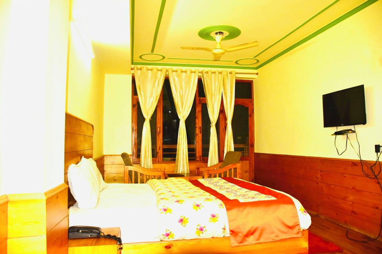 Bedroom 4, Hotel Nirmal Chhaya, Kullu