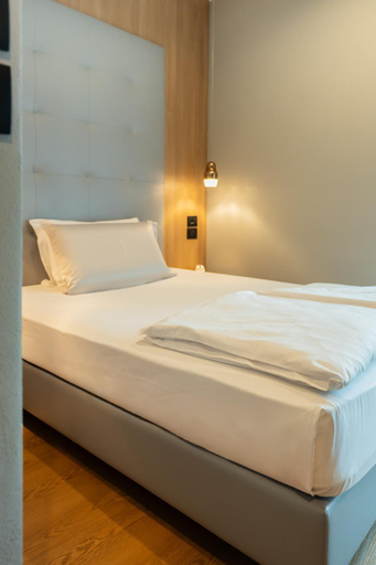 Bedroom 2, Hotel Virgilio, Trento