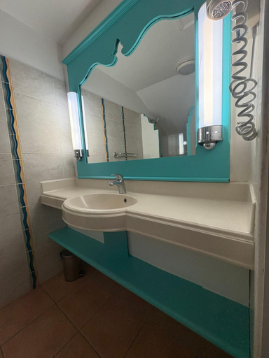 Bathroom 5, Ocean dream, Sainte-Anne