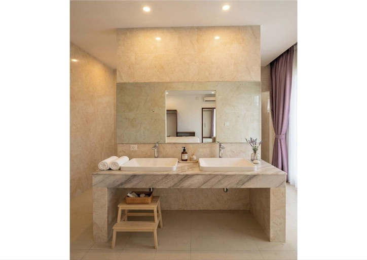 Bathroom 4, Ocean SHV Hotel, Sihanoukville