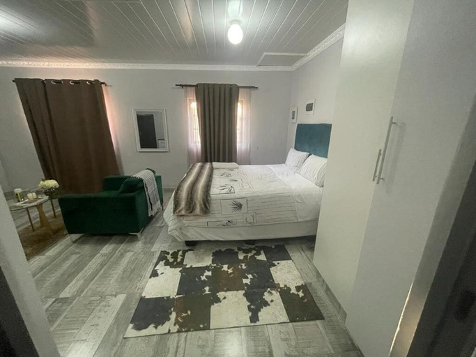 Bedroom 3, OlimG Stays, Buffalo City