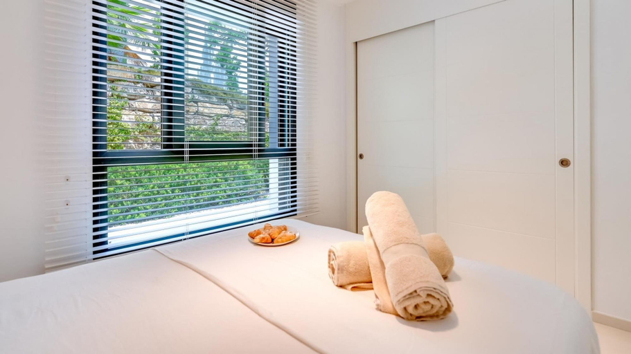 Room 2, Amazing Ultra Modern Oasis In Atalaya, Málaga