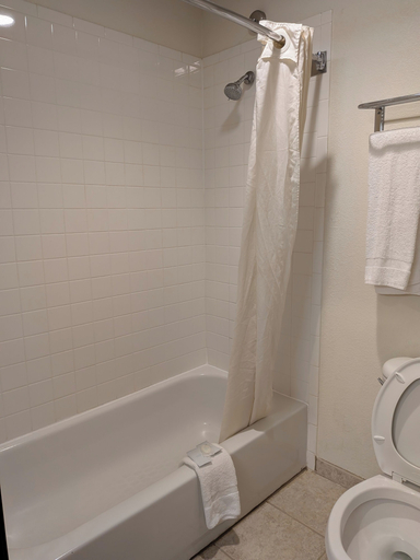Bathroom 5, Catalina Inn, Pima