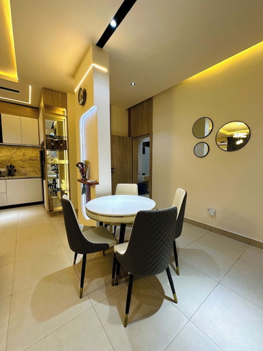 Dining 2, AlphaVista Luxury Apartment, Obio/Akp