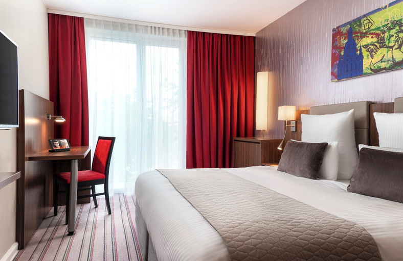Bedroom 1, Leonardo Hotel Dresden Altstadt, Dresden