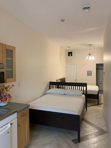 Bedroom 2, Dundas Apartments & Suites, Toronto