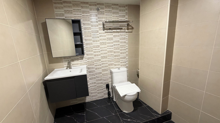 Bathroom 3, S Empire Hotel, Sepang