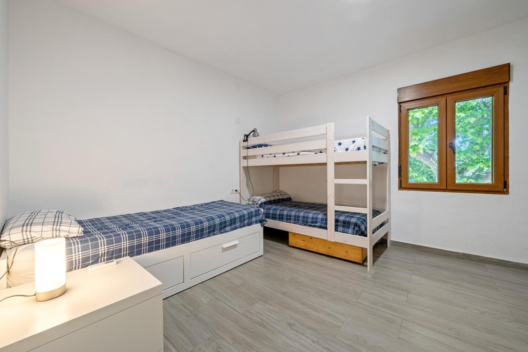 Bedroom 2, Mas Guineu, Tarragona