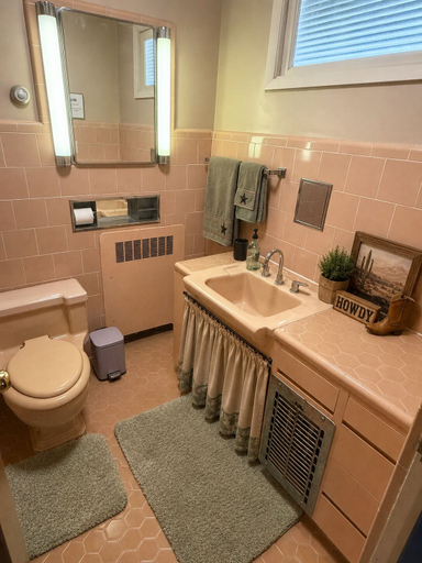 Bathroom 4, The Butte House at Hudspeth Estate, Crook