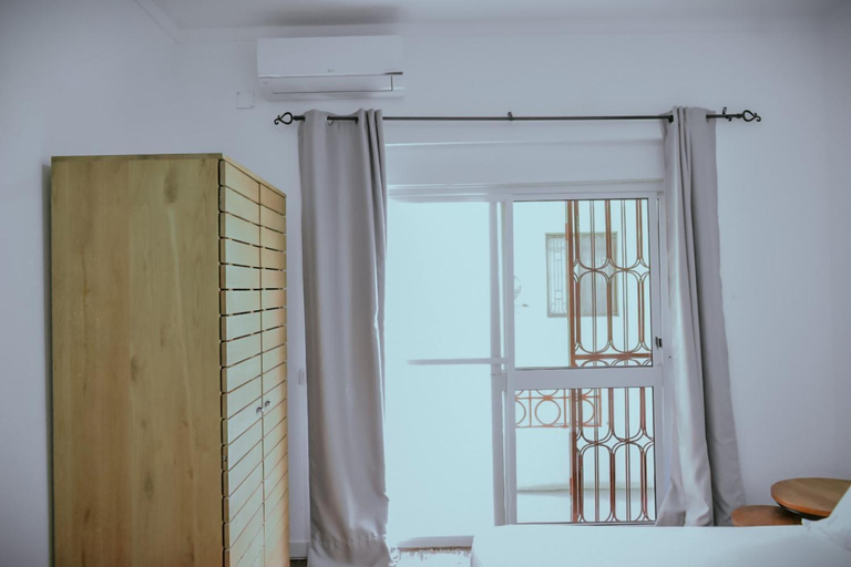 Bedroom 2, Casa Estrela - Sea & Art Guesthouse, Praia