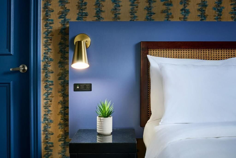Room 3, Classic Yonge Stay, Toronto