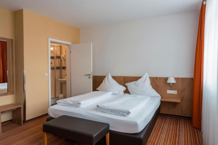 Bedroom 4, Gasthaus zur Krone, Karlsruhe