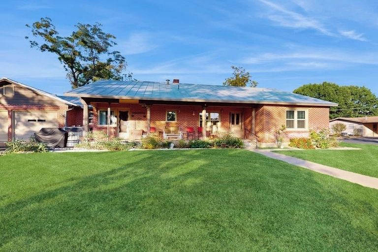 Primary image, Charming, Dog-friendly Home With Patio, Grill, & Parking - Close to Town, Gillespie