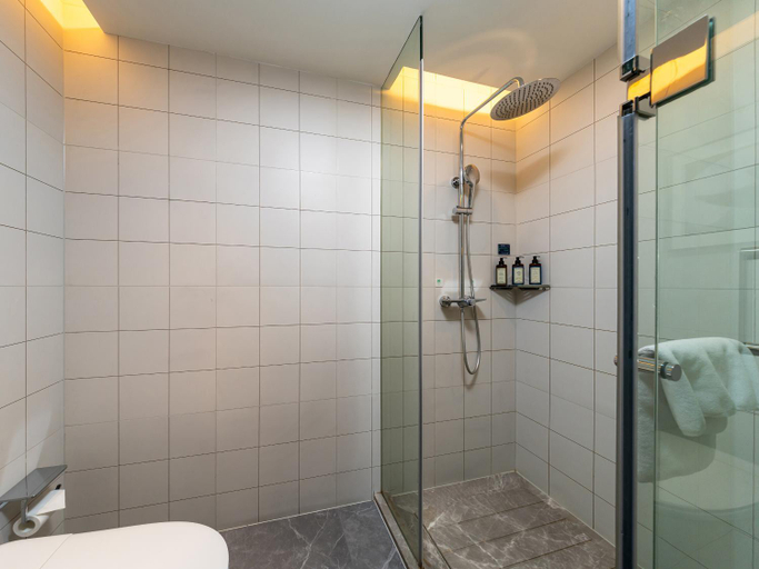 Bathroom 4, Campanile Hotel - Changchun People's Square, Changchun