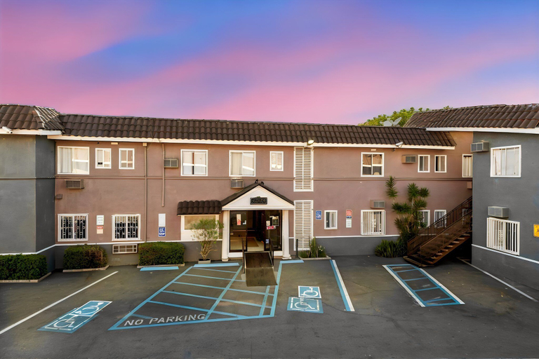 Exterior & Views 1, Encore Inn Inglewood, Los Angeles