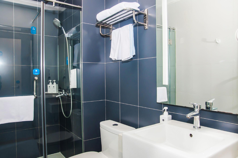 Bathroom 3, Hanting Hotel Harbin Road Bridge Aijian, Harbin