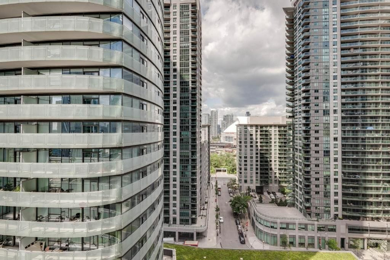 Exterior, StayToronto - The York Suites, Toronto