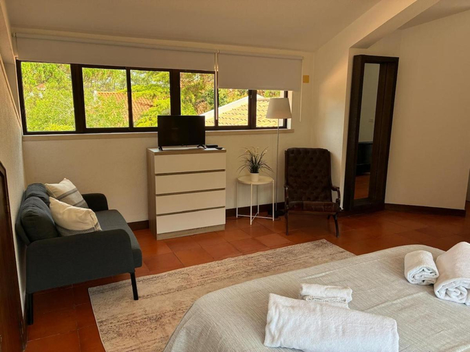 Bedroom 3, Pinewood Beach Villa- Colares, Sintra
