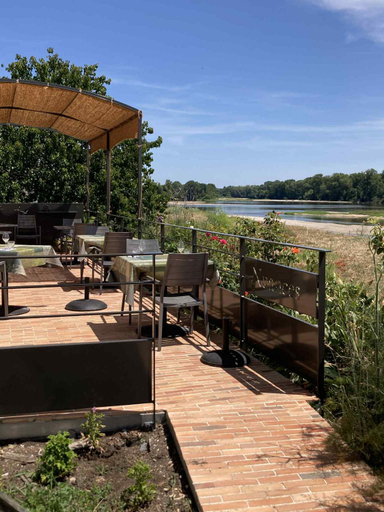 Food & Drinks 4, Chambres privees au dessus du restaurant Nuances, Indre-et-Loire