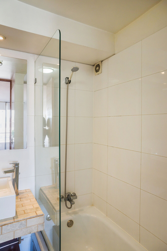 Bathroom 4, Cozy Getaway Oasis 2BR in Las Condes, Santiago