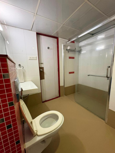 Bathroom 4, Ivy Studios Hotel Near Pune Airport, Pune