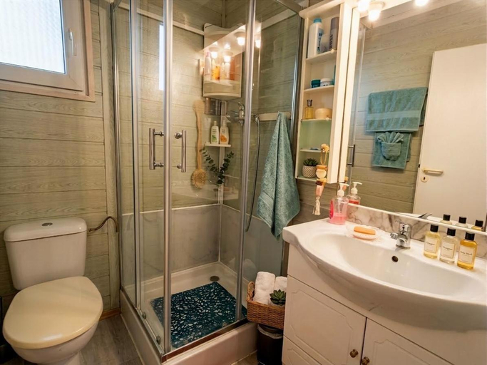 Bathroom, GASMIM41 - Golfe de St-Tropez - Chalet 3 chambres climatise dans domaine prive, Var