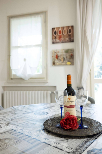 Dining, Charming Studio Apartment With Ocean View in Riccione, Rimini
