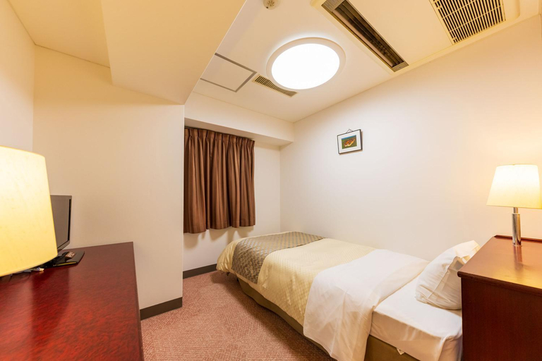 Bedroom 4, Hotel Matsuo, Hamada