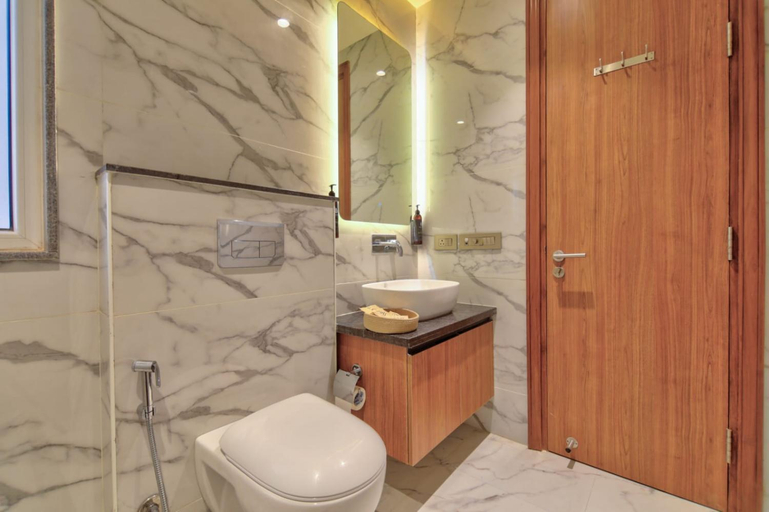 Bathroom 5, Hotel Stay Inn Plaza, Delhi