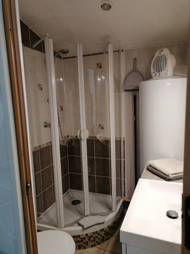 Bathroom, LE CHAMOIS DORT, Drôme