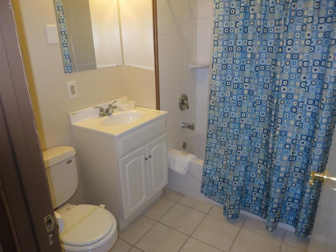 Bathroom 5, Travelers Inn Motel - Eagle River Downtown, Vilas