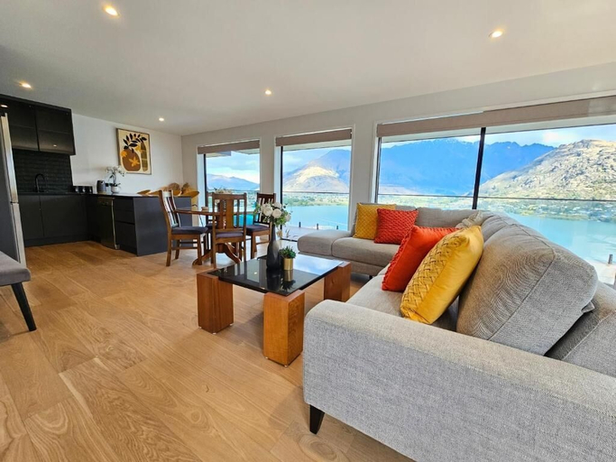 Living area 5, Elia's House, Queenstown-Lakes