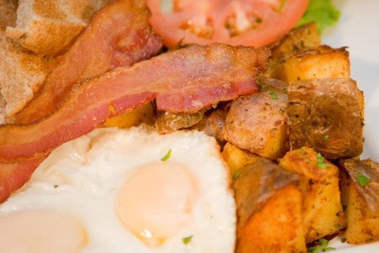 Breakfast meal, Queen West Jazz Stay, Toronto
