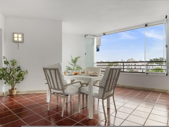 Room 3, 02 bdr apt at Best Location, Málaga