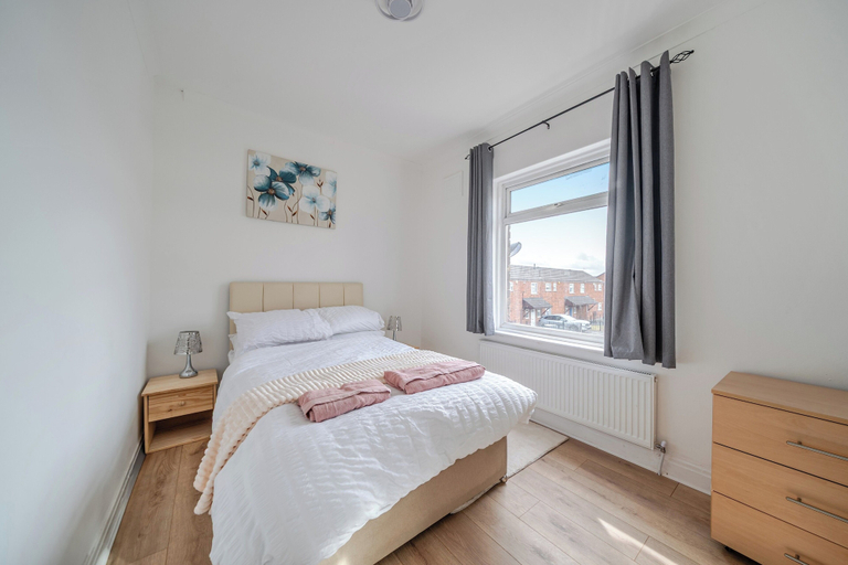 Room 4, Cosy Hartlepool Home, Sleeps 5, Pet Friendly, Wifi, Hartlepool