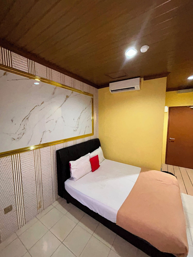 Bedroom 3, Fifteen Avenue Inn by Stayzy, Kota Bharu