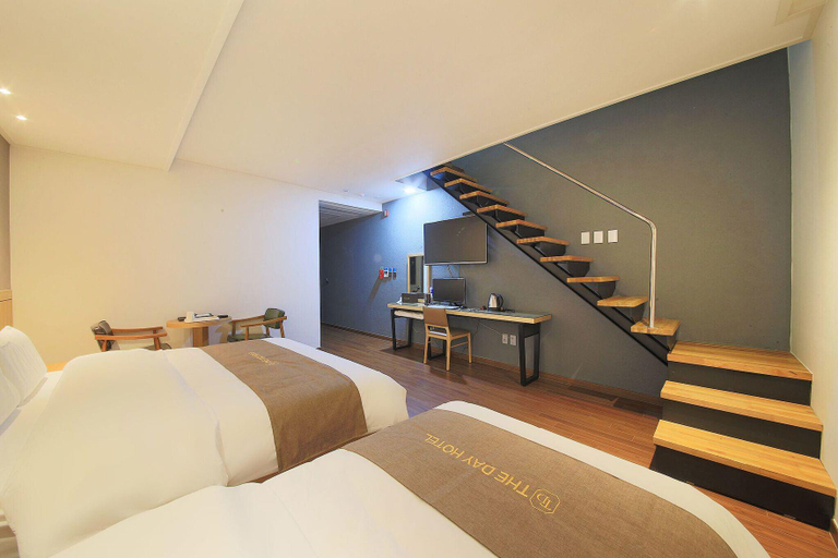 Bedroom 4, Dobong the Day Hotel, Dobong