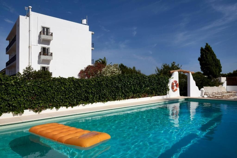 Pool 2, Flamingo by Nest, Baleares