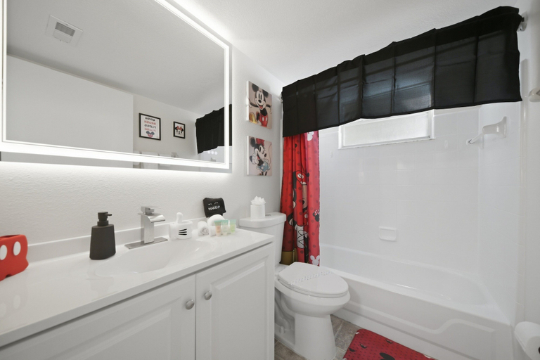Bathroom 2, "castle Retreat" Close To All The Magic! 3 Bedroom Condo, Osceola