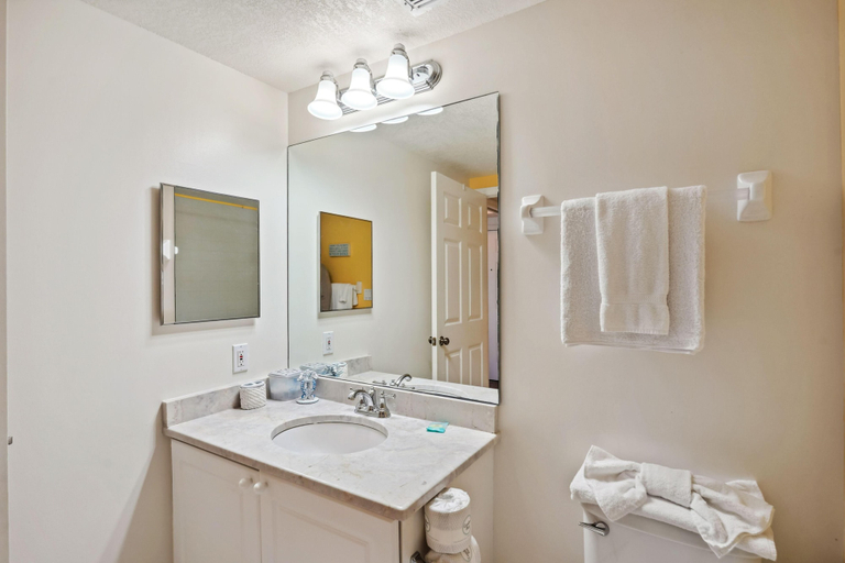 Bathroom 3, Tides 6-563, Pinellas