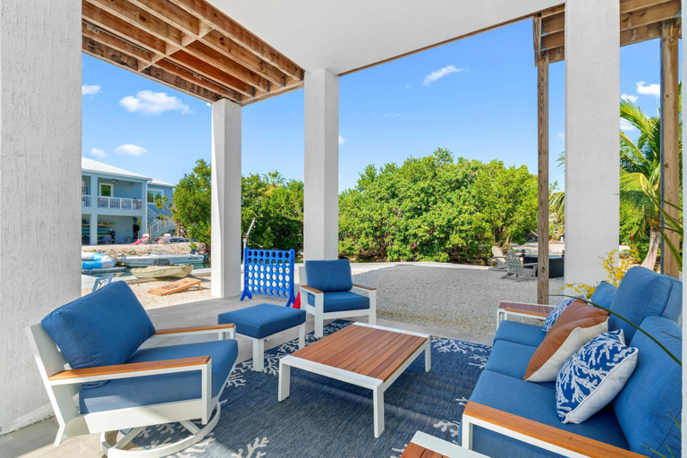 Room 2, The Salty Coconut Waterfront Dock Hot Tub, Monroe