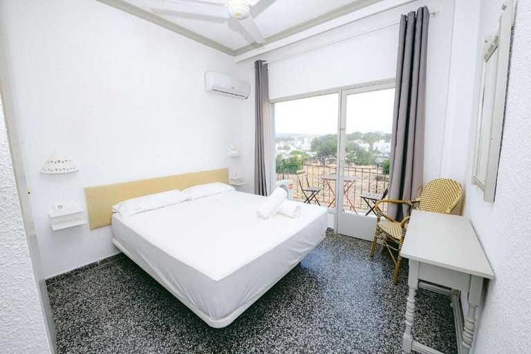 Room 4, Flamingo by Nest, Baleares