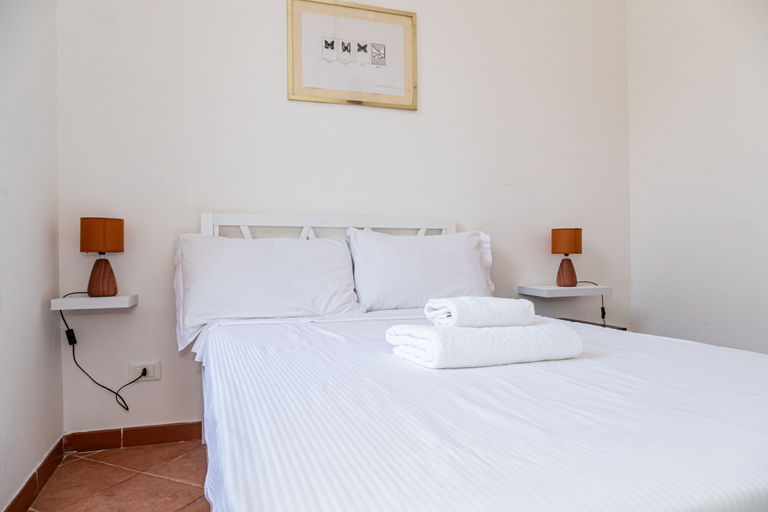 Bedroom 2, Aurelia Vatican Home, Rome