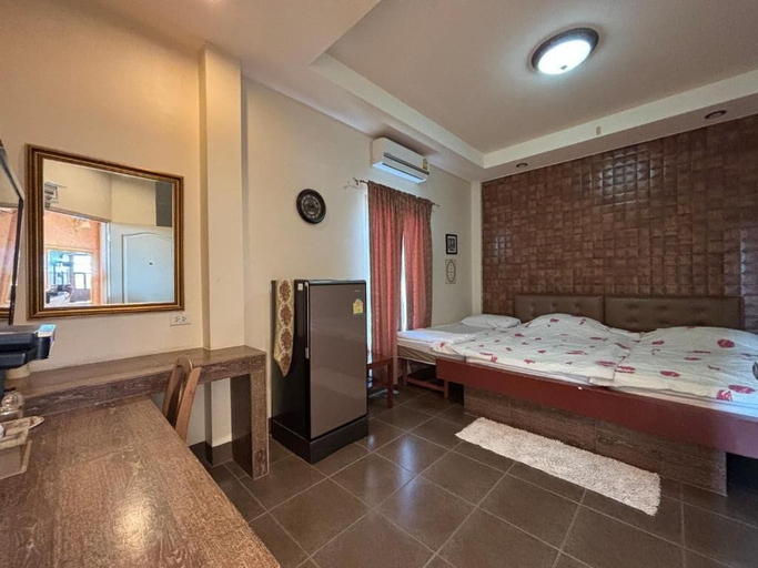 Room 2, Kireeya Villa, Muang Phetchaburi