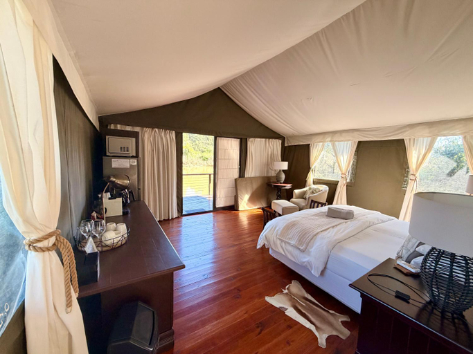 Bedroom 2, Ndlovu Addo River Lodge, Cacadu